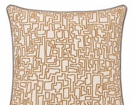 Royal Teak Collection Maze Orange 20" × 20" Throw Pillow (MAZEORG20)